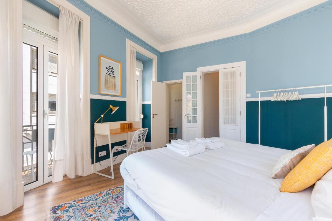Bright City Center, 10M From Subway, 6 Rooms, Up To 20 Ppl Lisbon Bagian luar foto